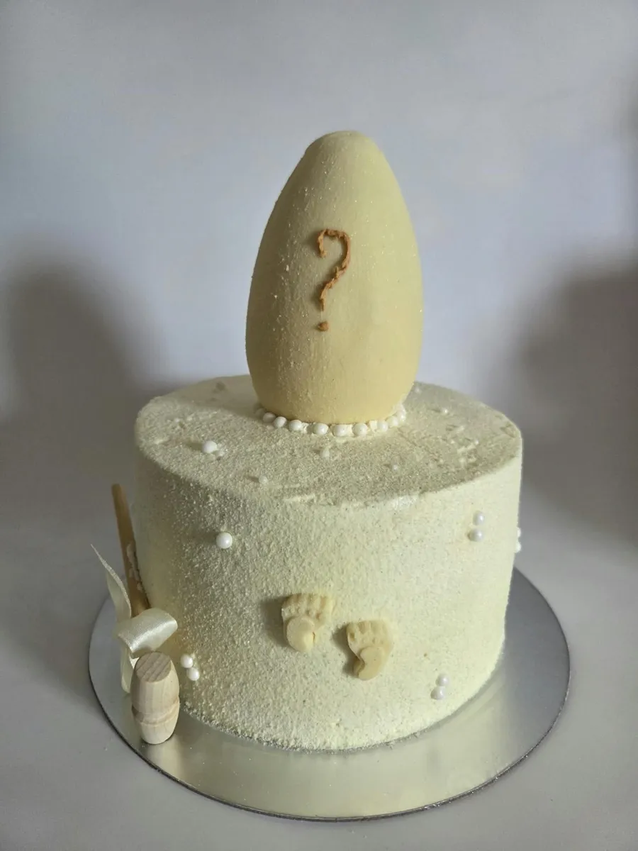 Gender reveal cake