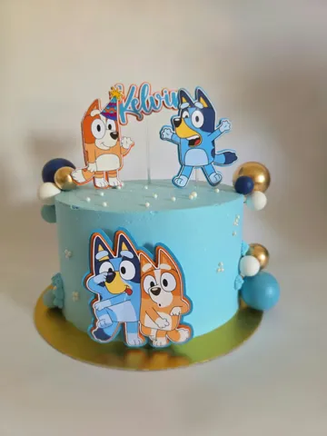 Bluey cake