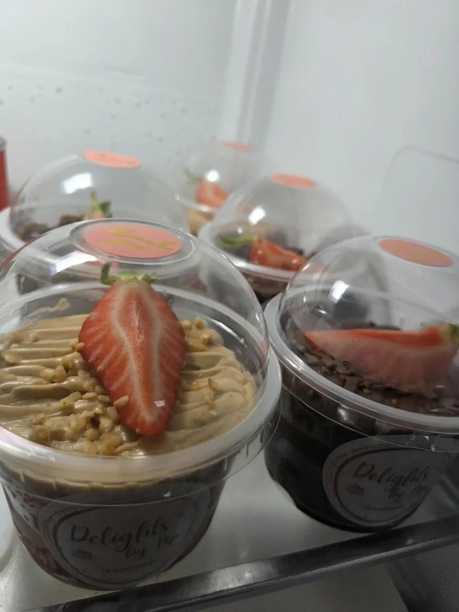 Cake jars
