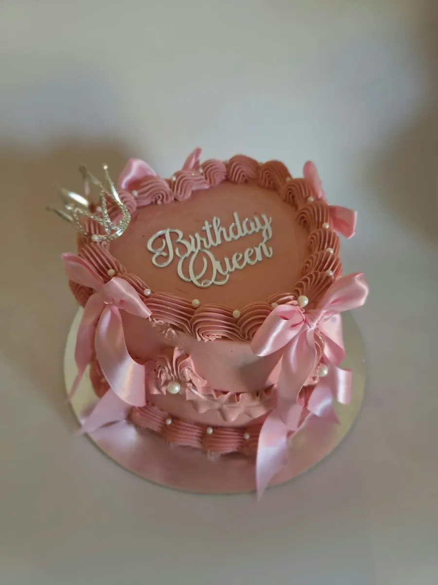 Birthday Queen cake